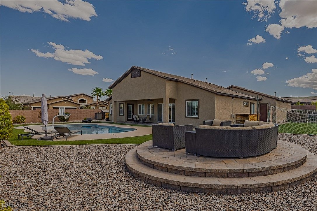 Las Vegas luxury real estate skyline at dusk